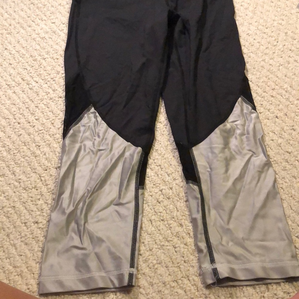 Alala Leggings Crops